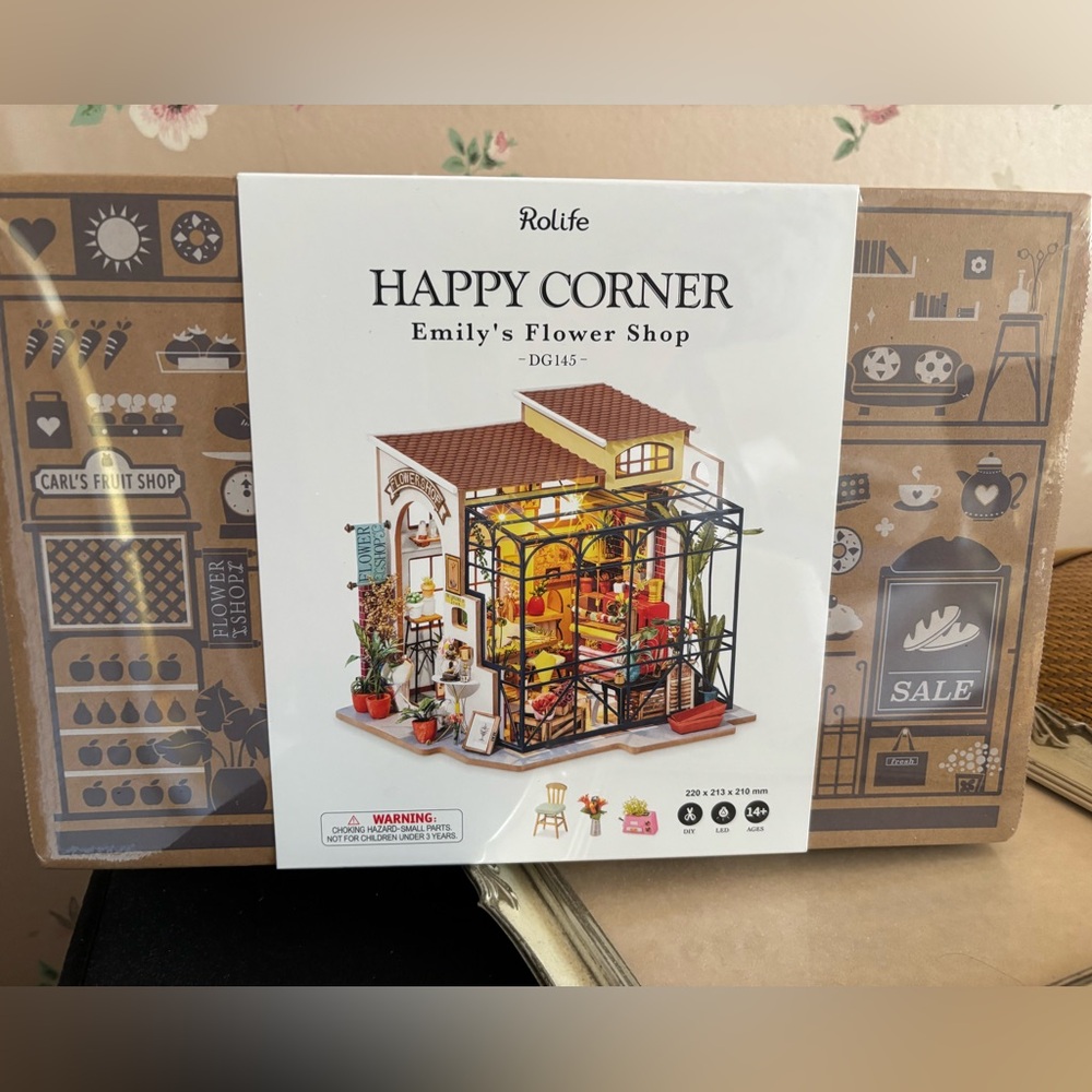 Rolife Happy Corner Emily's Flower Shop Model Kit
